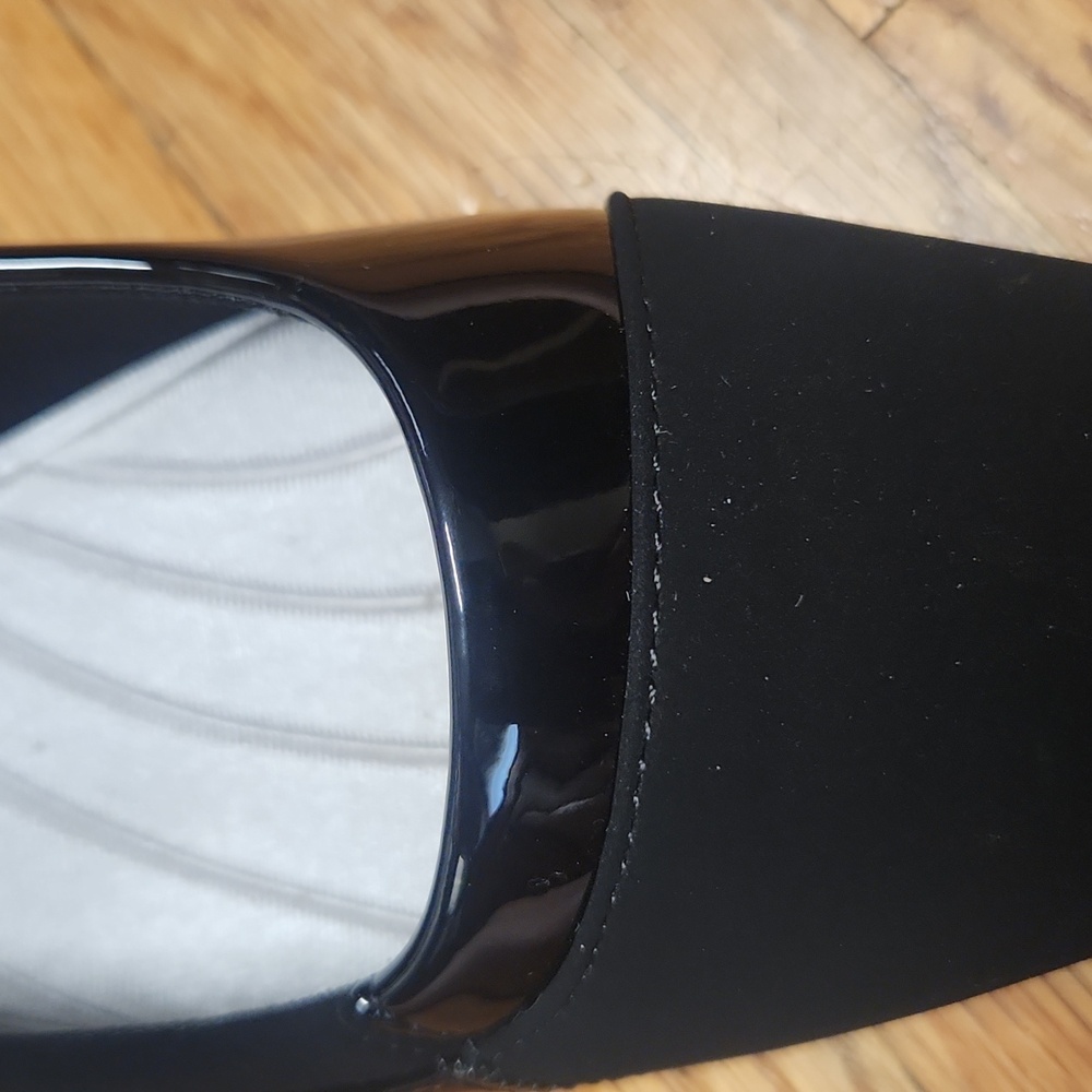 Easy Street Women's Black Flats, NWT - Picture 3 of 12